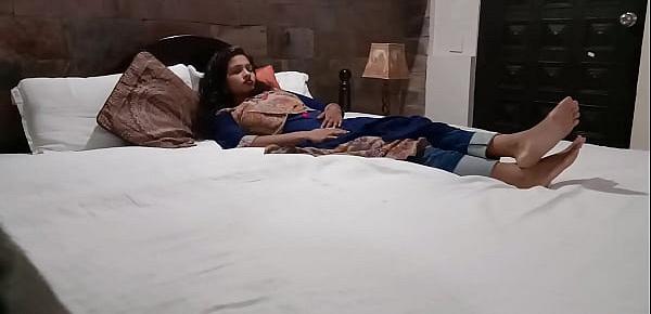 Sarika Juicy Indian Teen Sensual Bedroom Fuck